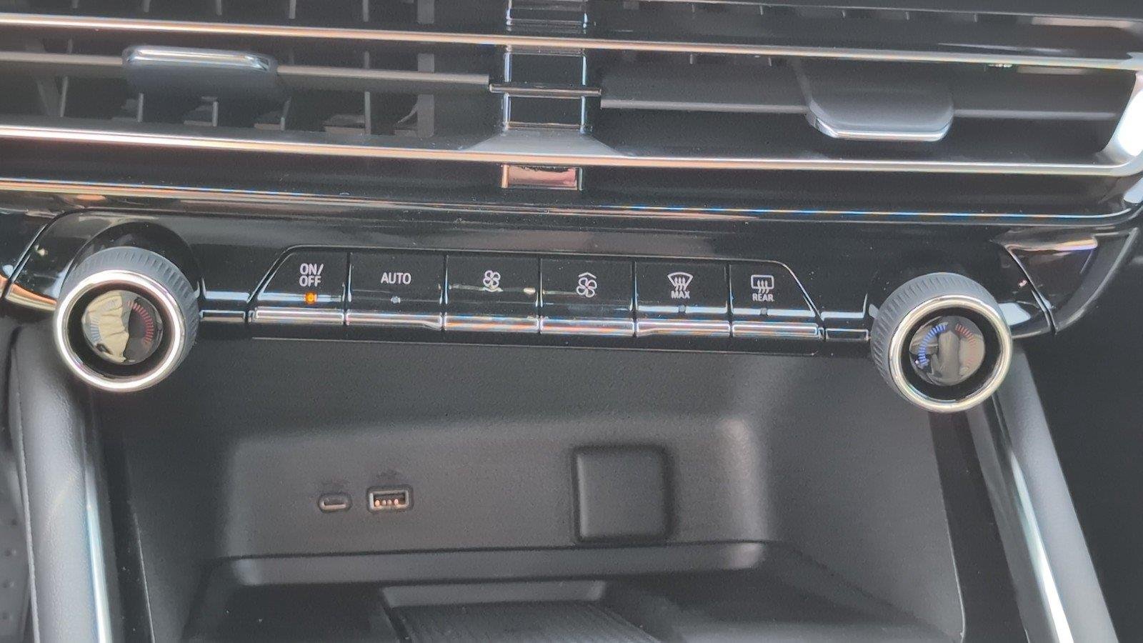 2026 Chevrolet Traverse LT - Photo 24