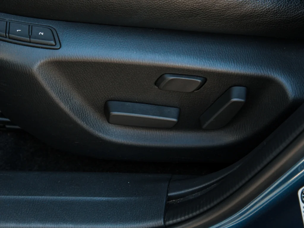 Used 2019 Eternal Blue Mica Mazda Grand Touring image 11