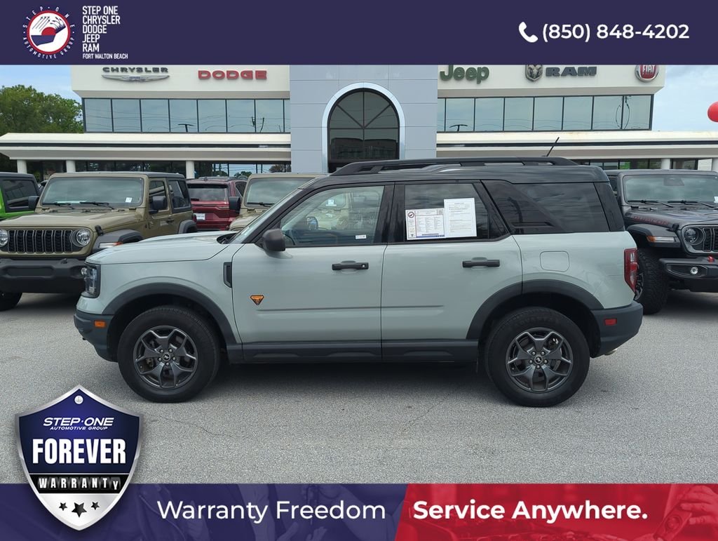 Used 2021 Green Ford Badlands image 3