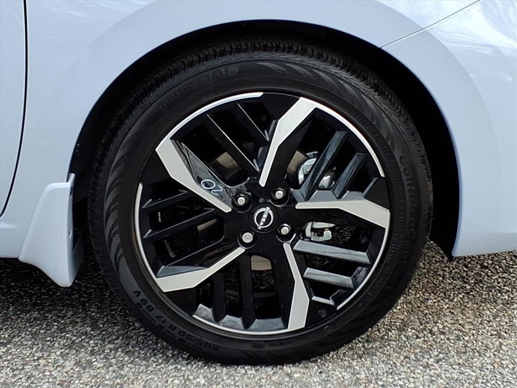 New 2025 Gray Sky Pearl Nissan SR image 10