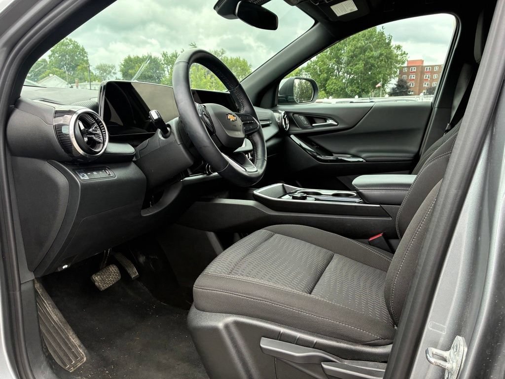 Used 2026 Sterling Gray Metallic Chevrolet LT image 25