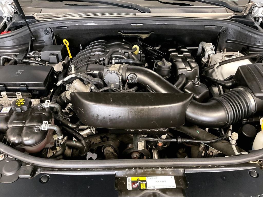 Used 2018 White Jeep Altitude image 29