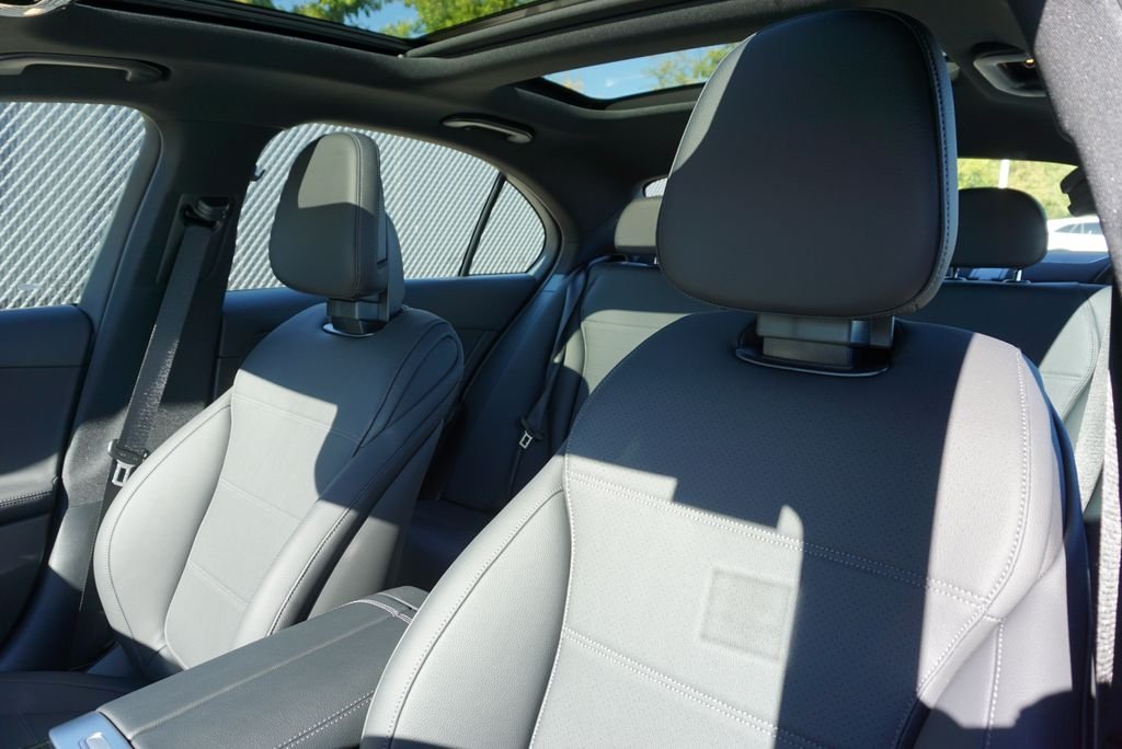 Used 2026 MANUFAKTUR Alpine Gray Mercedes-Benz C 300 image 40