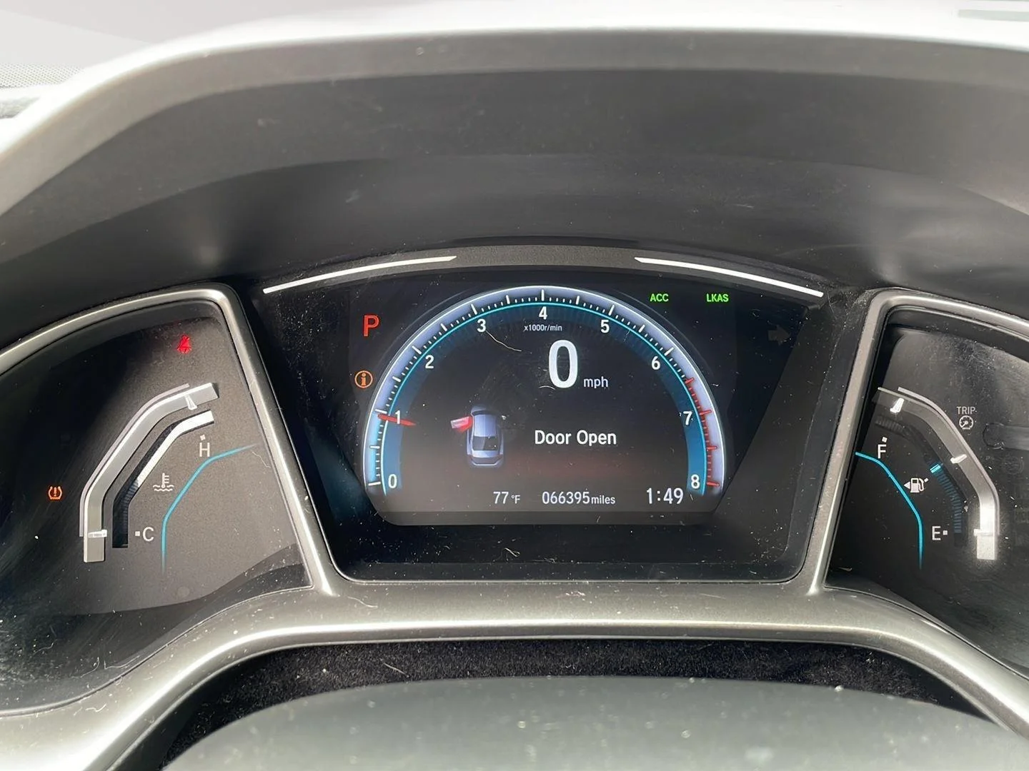 Used 2018  Honda Touring image 12