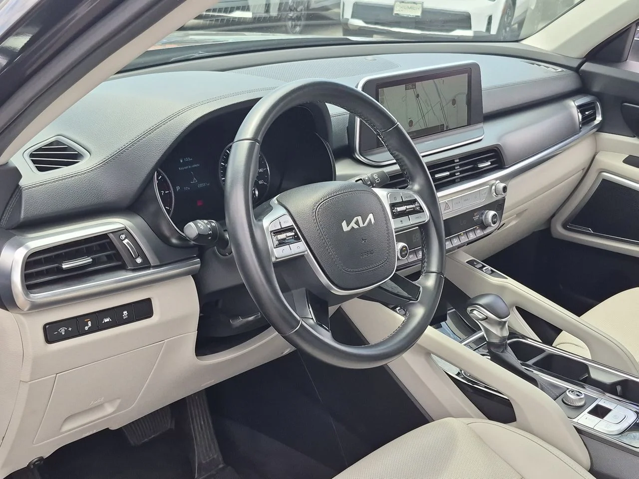 Certified Used 2022 Gravity Gray Kia S image 10
