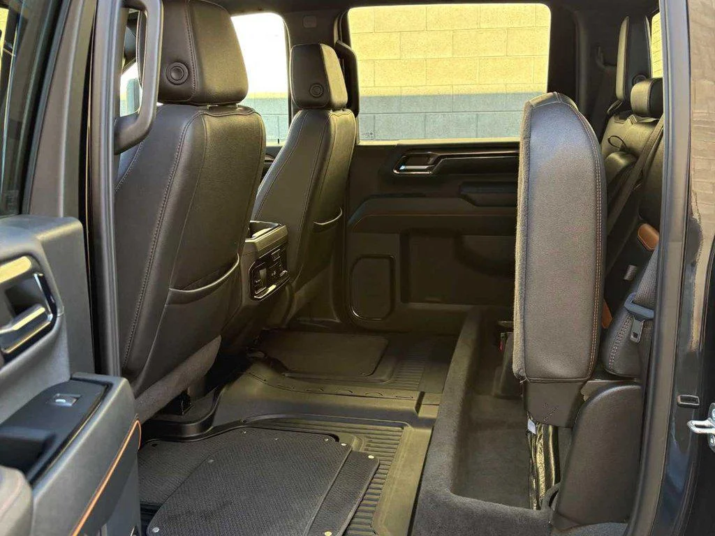 Used 2024 Onyx Black GMC AT4 image 19