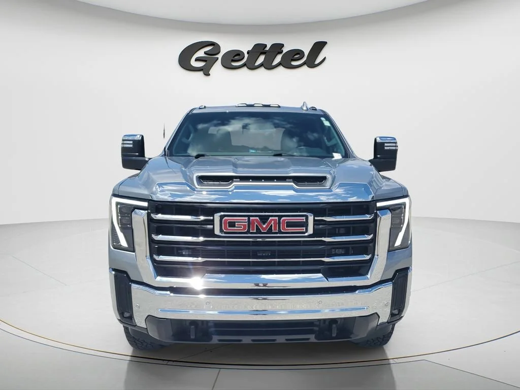 Certified Used 2025 Sterling Metallic GMC SLT image 8