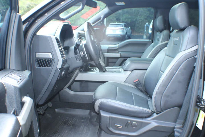 Used 2018  Ford Raptor image 18