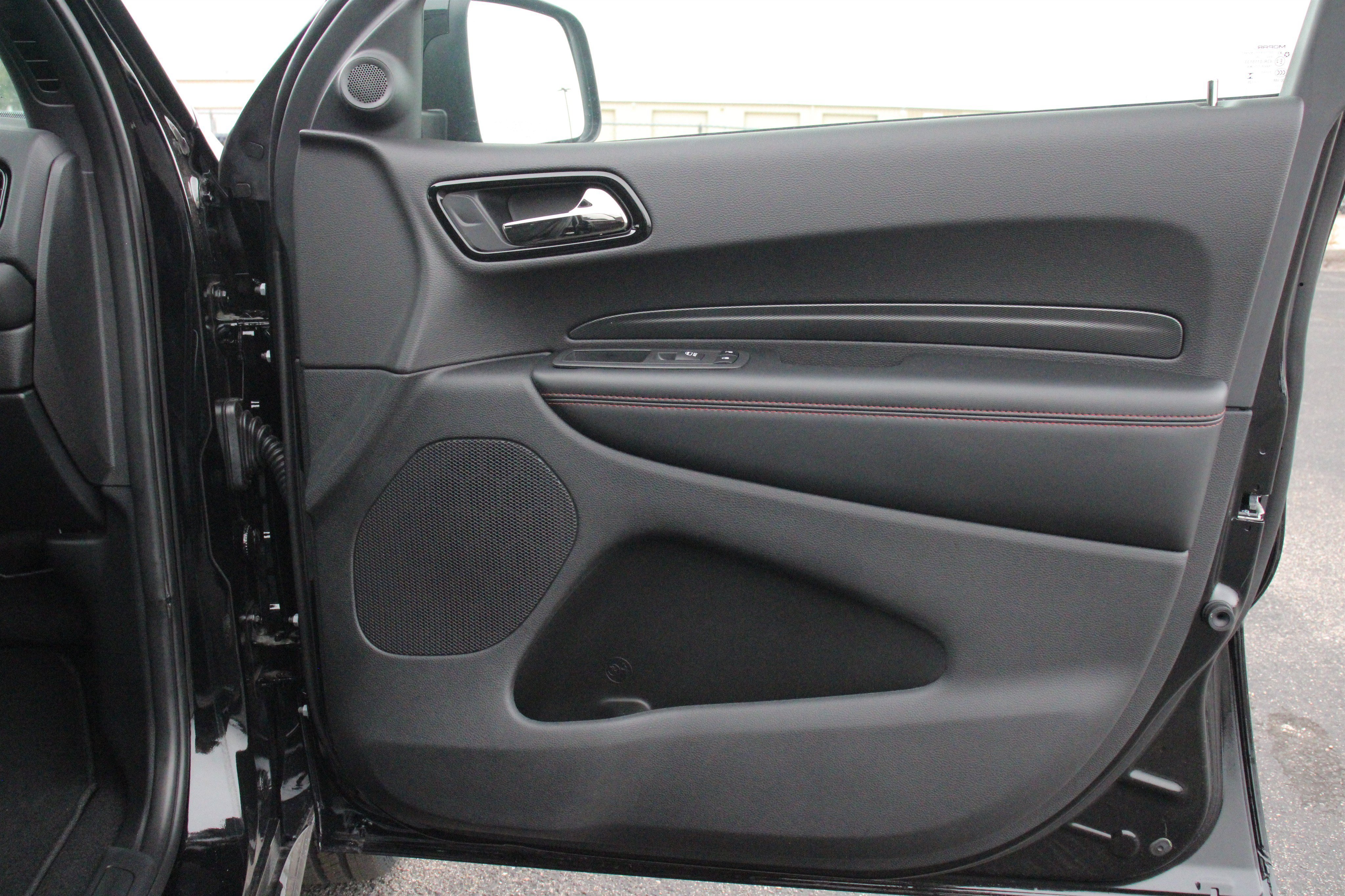 New 2026 Diamond Black Clear-Coat Exterior Paint Dodge GT image 31