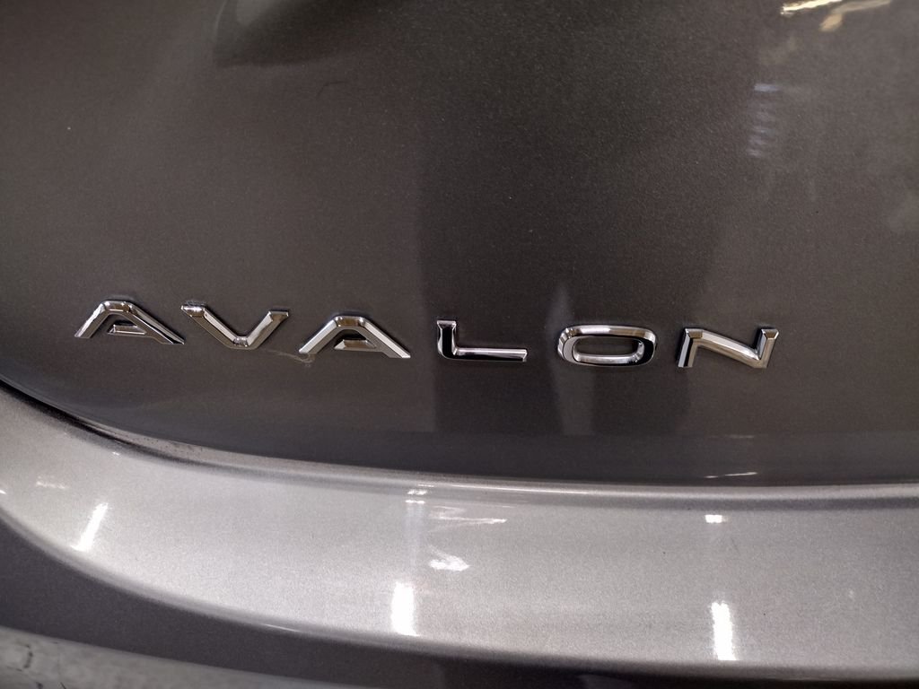 Used 2018 Silver Toyota Limited image 16