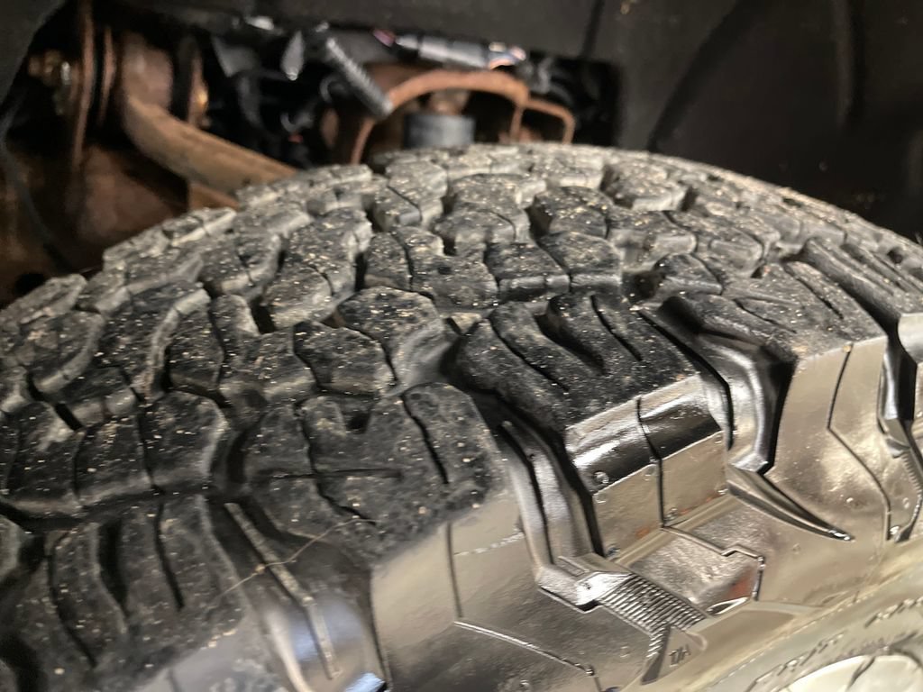 Used 2017 PEPPERDUST METALLIC Chevrolet High Country image 12
