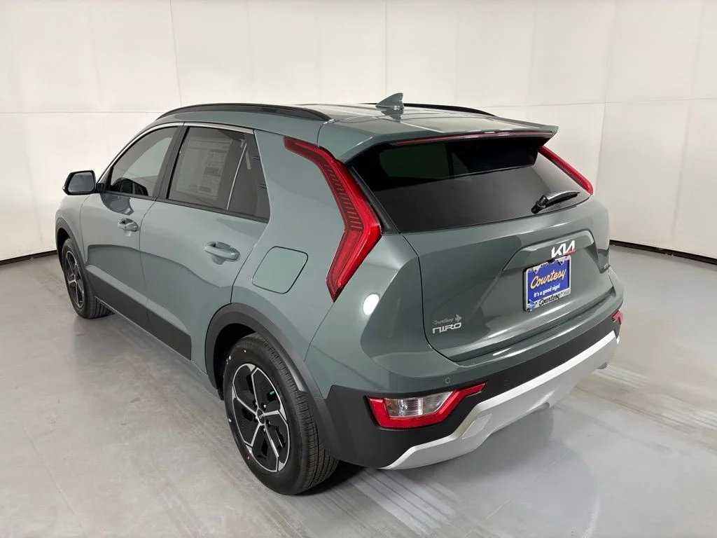 New 2026 Cityscape Green Kia EX image 6