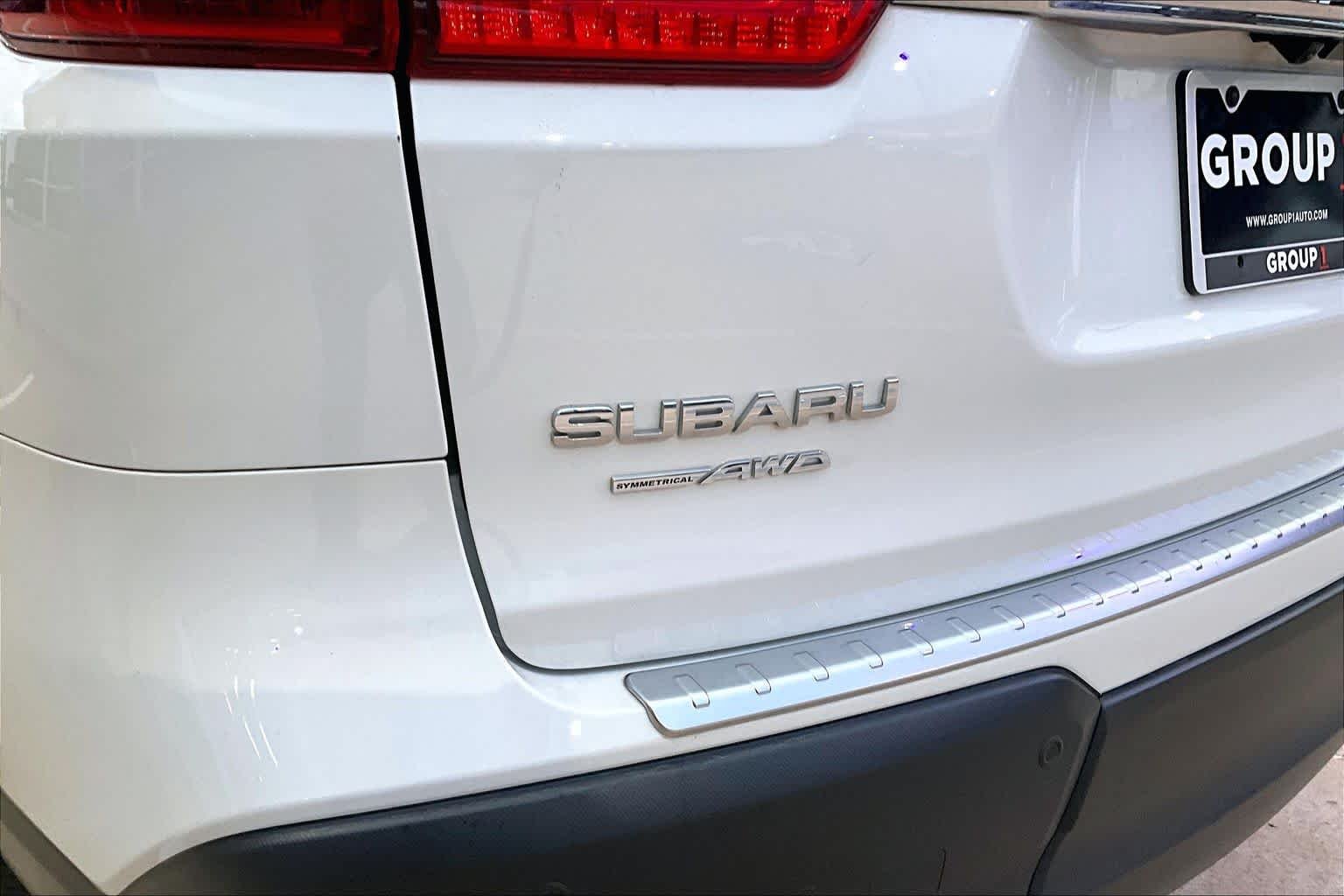 Used 2024 Crystal White Pearl Subaru Touring image 30