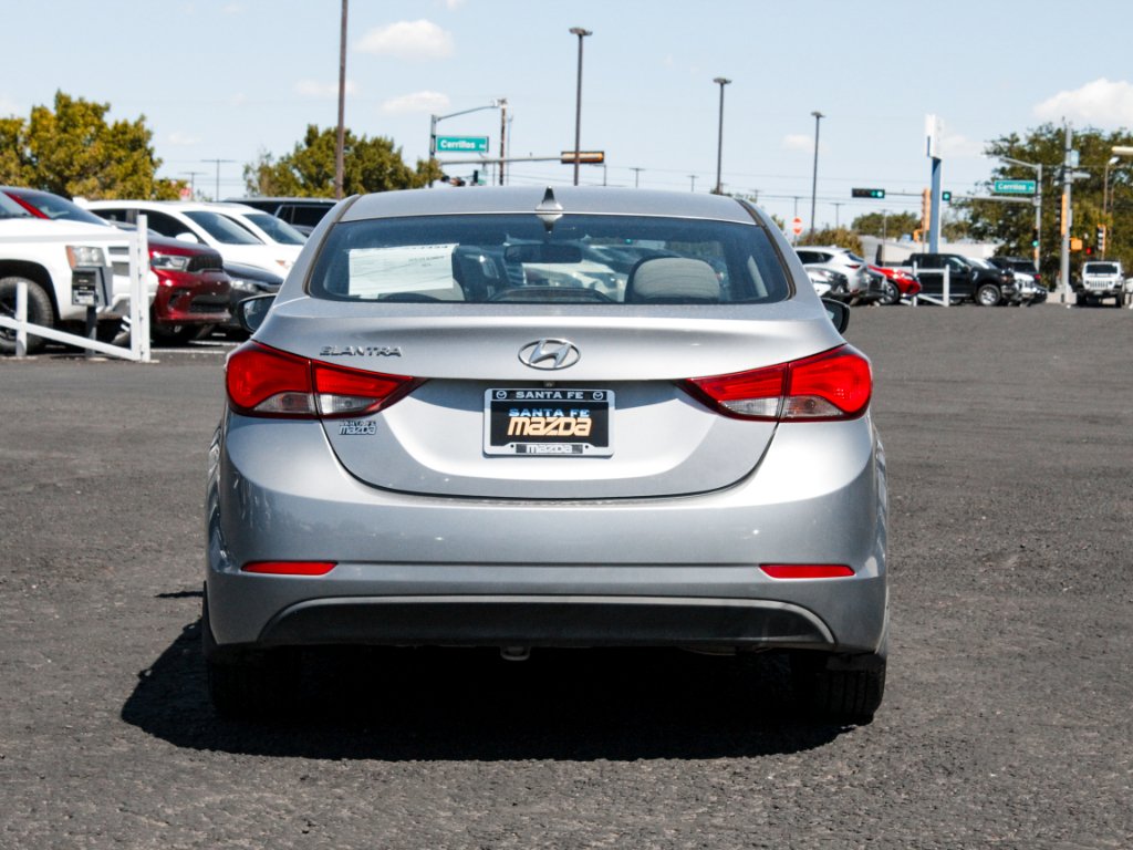 Used 2015 Shale Gray Metallic Hyundai SE image 6
