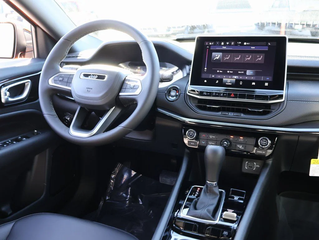 New 2026 Joose Exterior Paint Jeep Latitude image 13