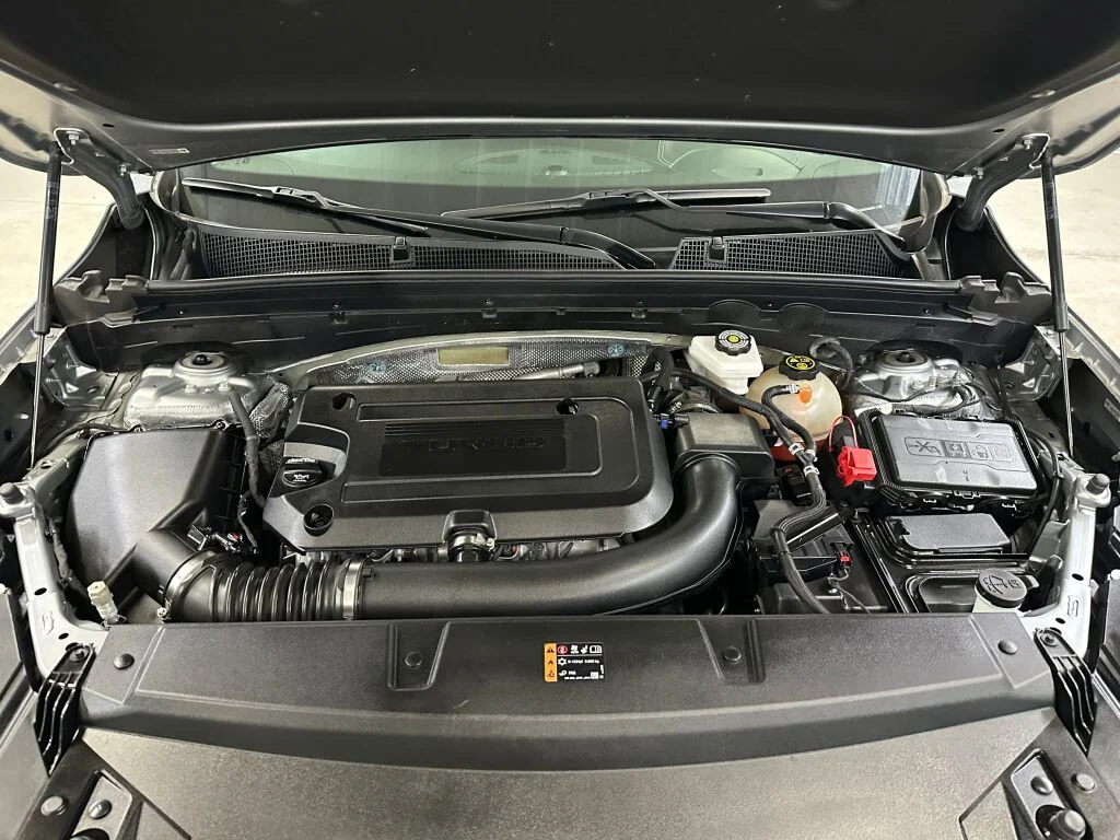 Used 2023 Moonstone Gray Metallic Buick Essence image 40