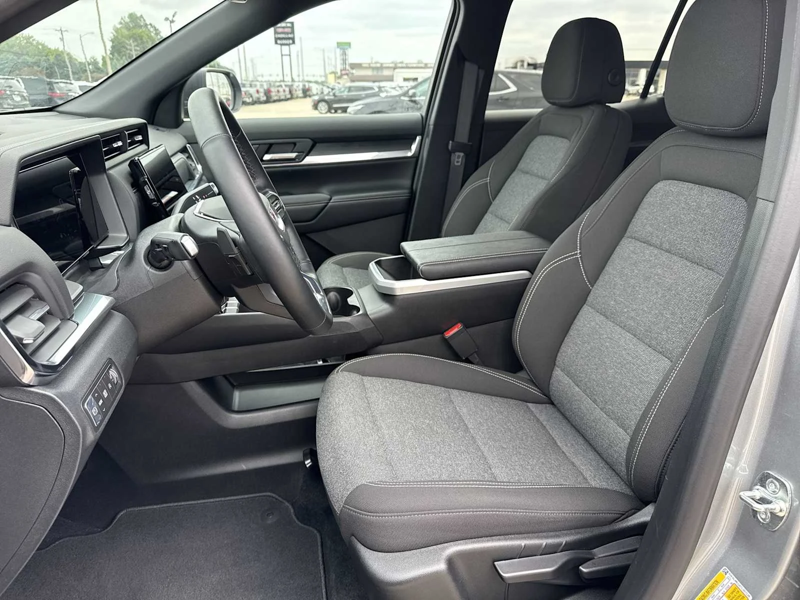Used 2026 Sterling Metallic GMC Elevation image 20