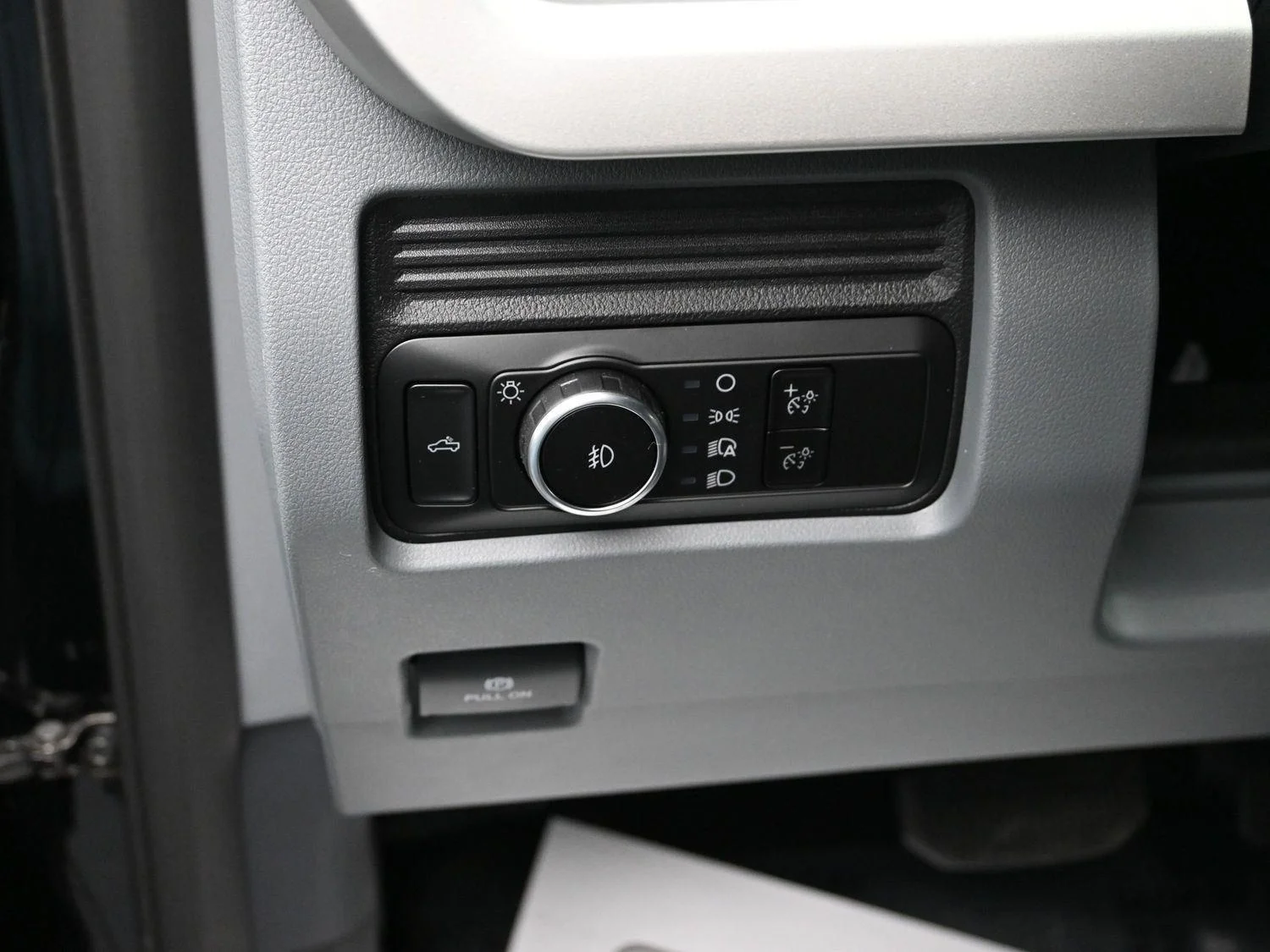 2025 Ford F-250 Super Duty XL - Photo 18