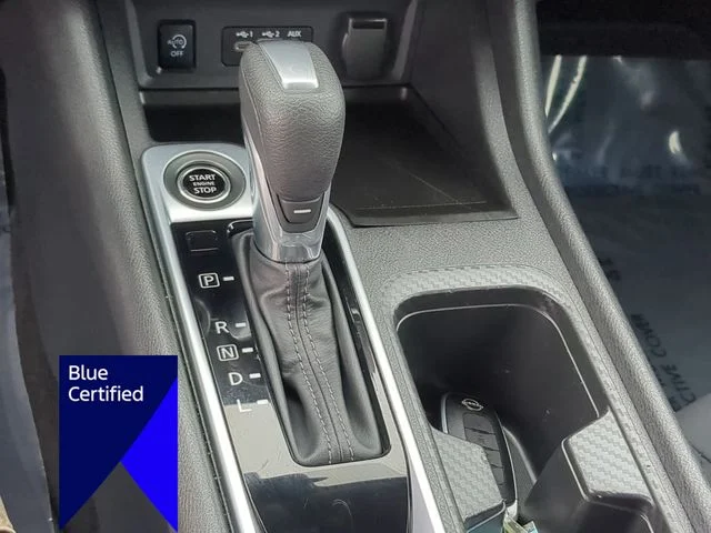 Used 2025 White Nissan SV image 25