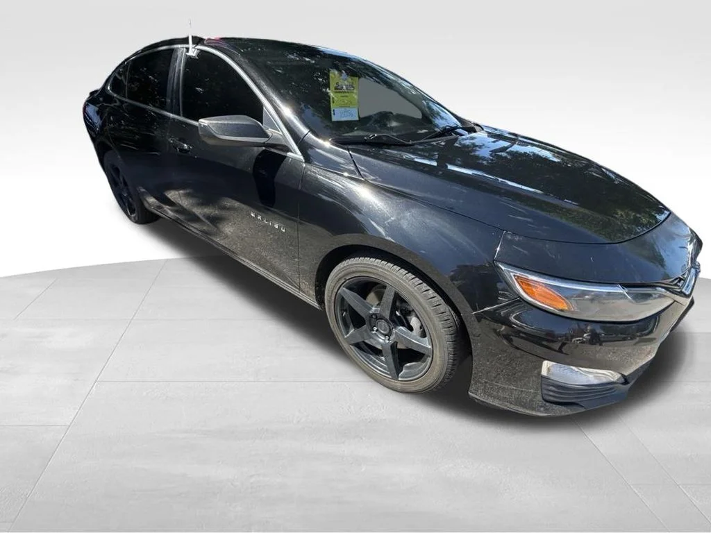 Used 2019 Black Chevrolet RS image 7