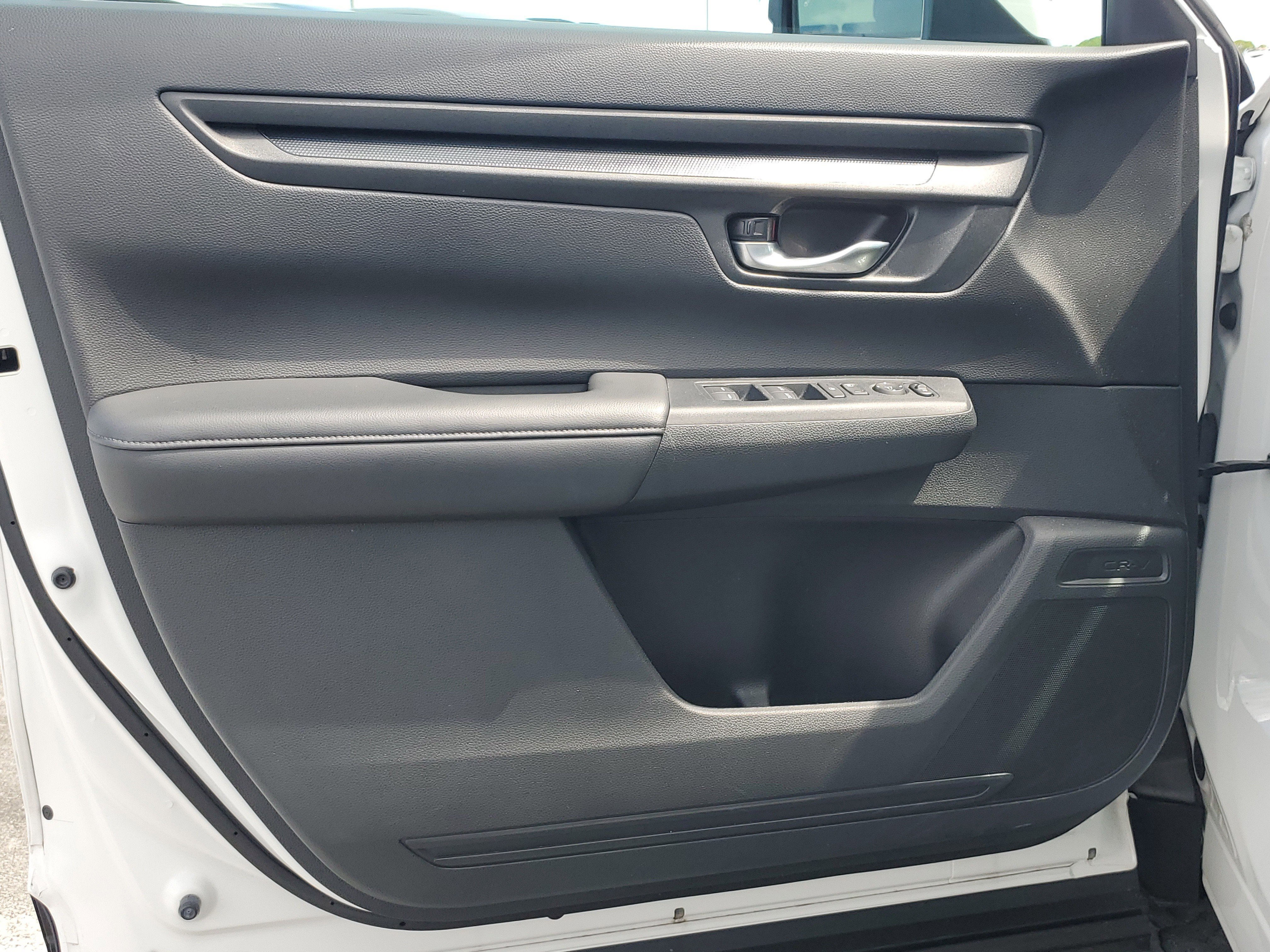 Used 2024 White Honda EX image 21