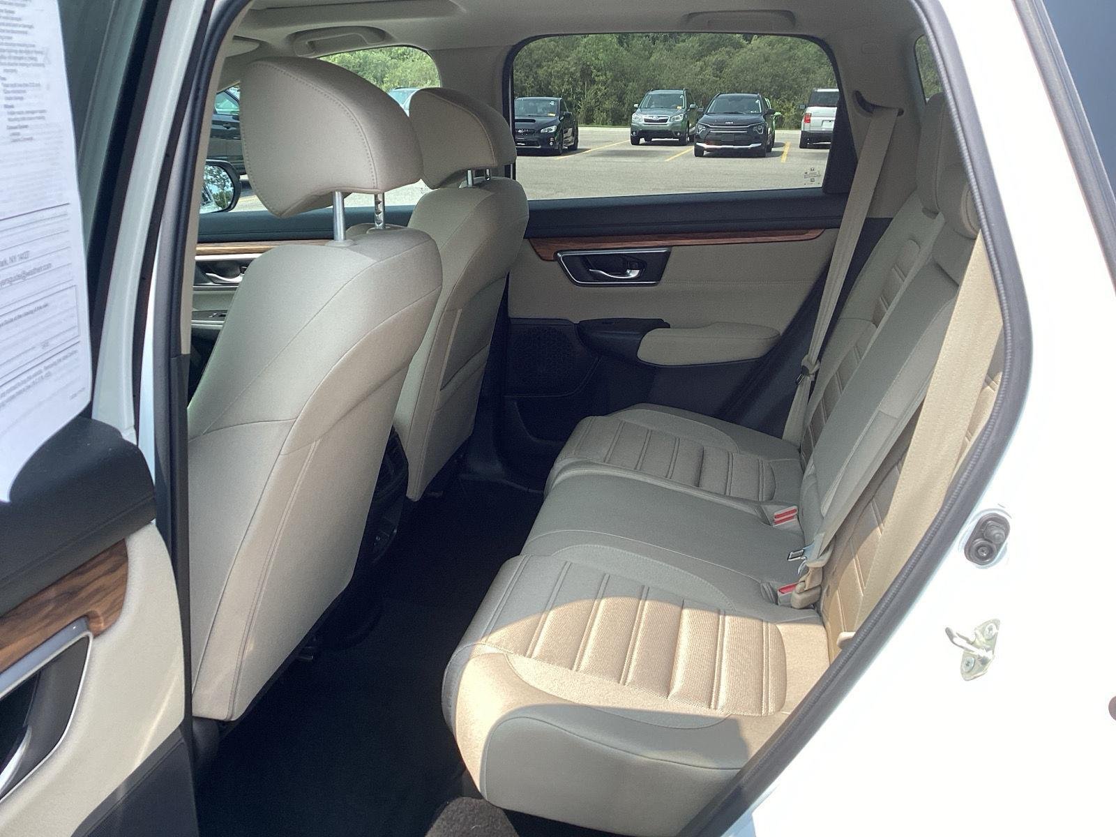 Used 2019 Platinum White Pearl Honda EX image 11