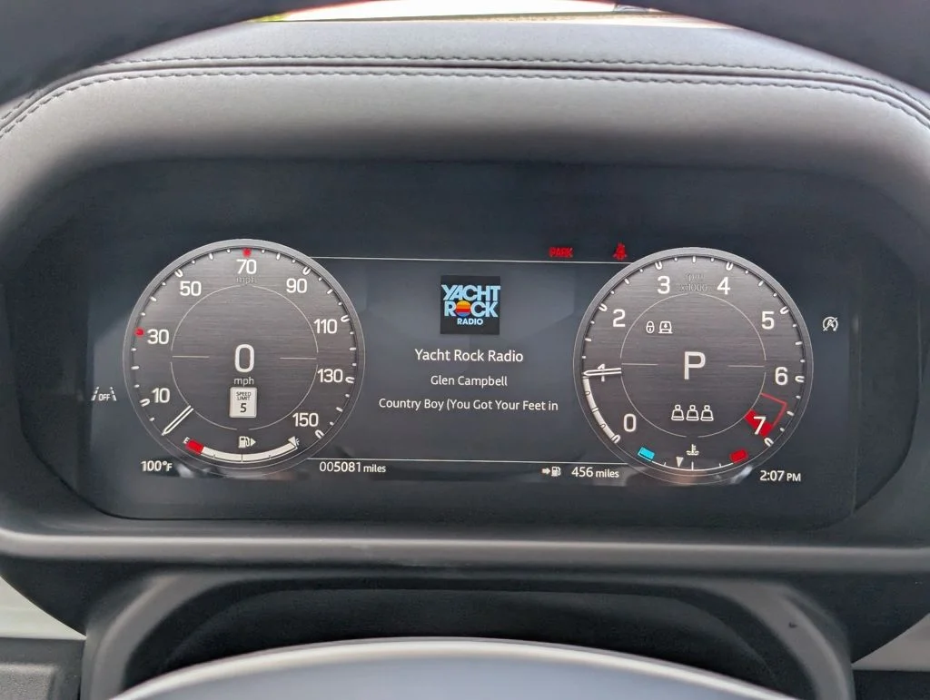 Used 2025 Black Land Rover S image 12
