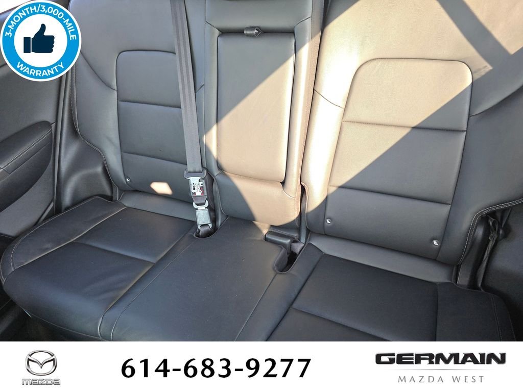 Used 2017 Red Kia EX image 19
