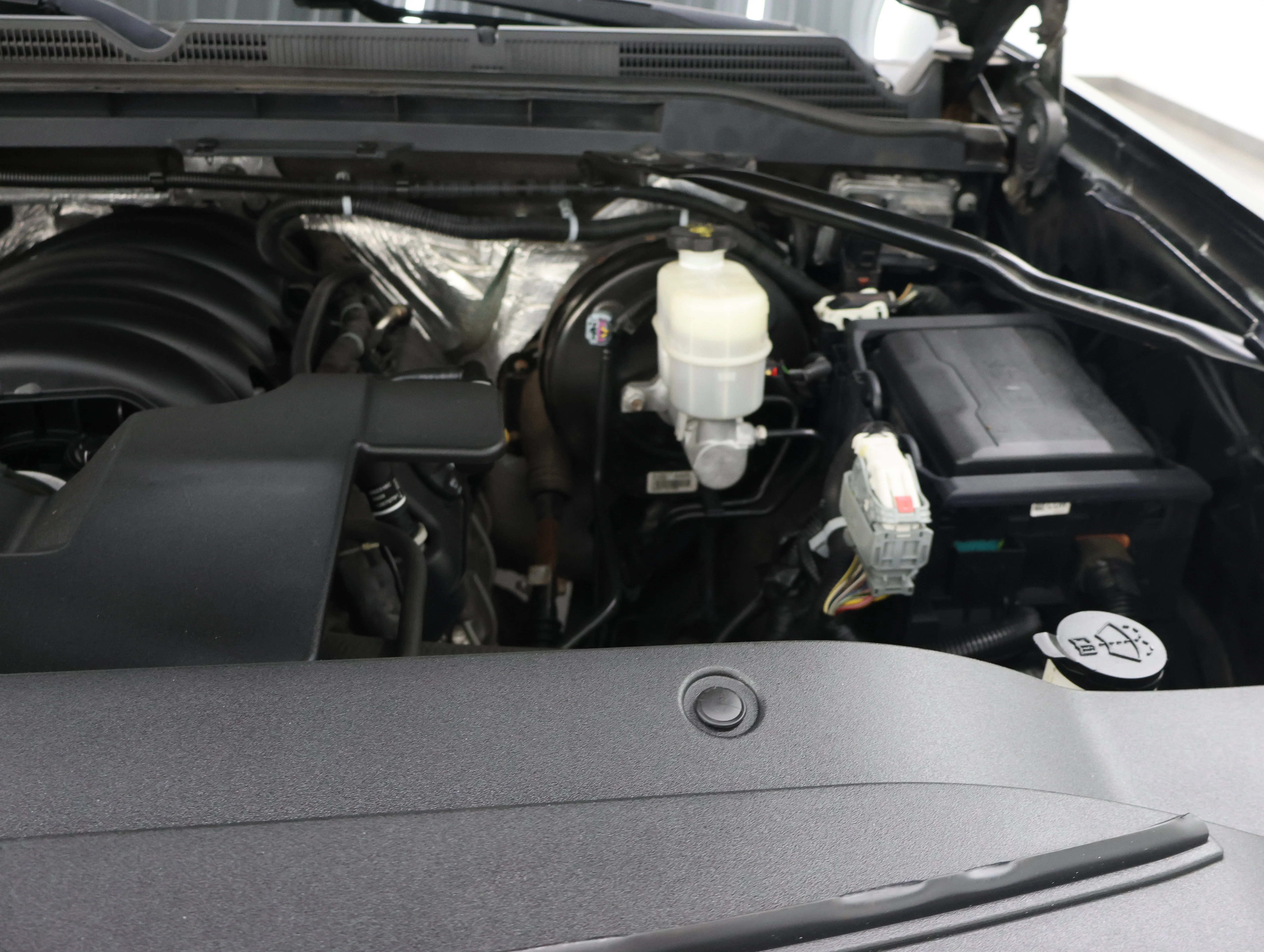 Used 2017 Onyx Black GMC SLT image 17