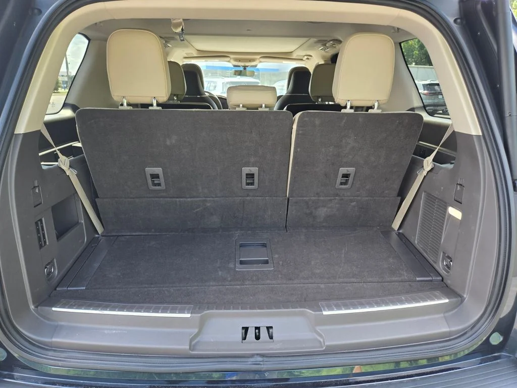 Used 2024 Blue Lincoln Reserve image 18