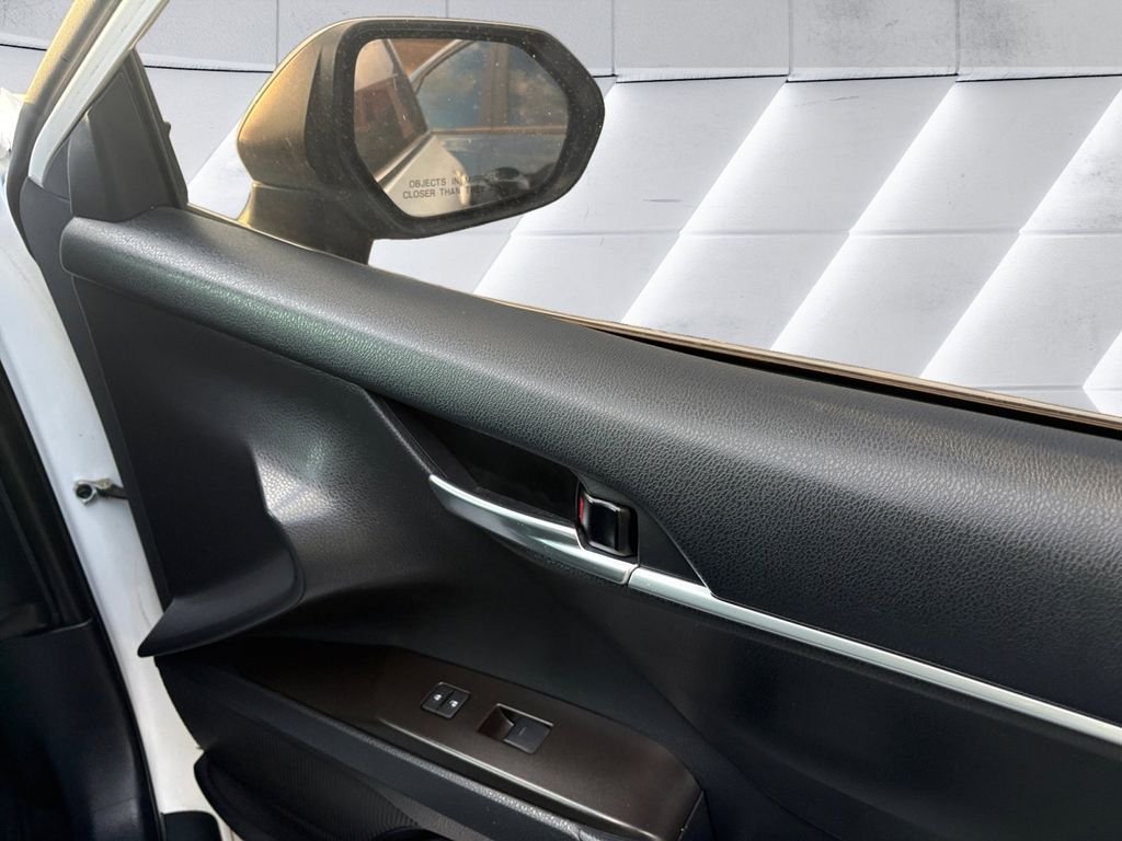 Used 2022 White Toyota SE image 14