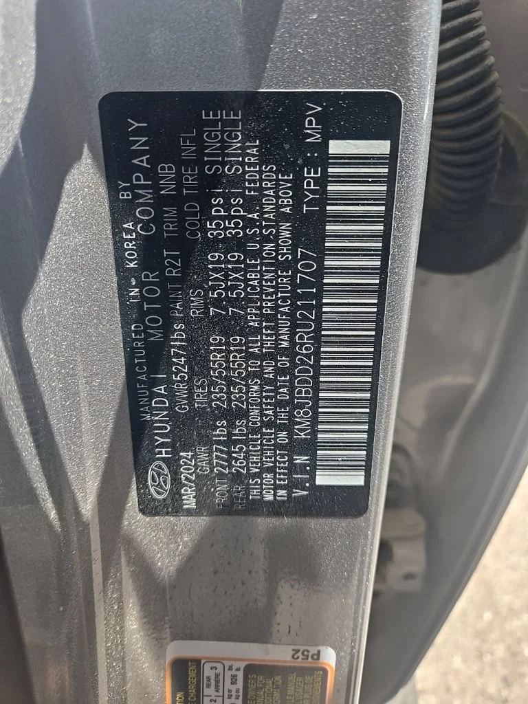 Used 2024 Silver Hyundai SEL image 9