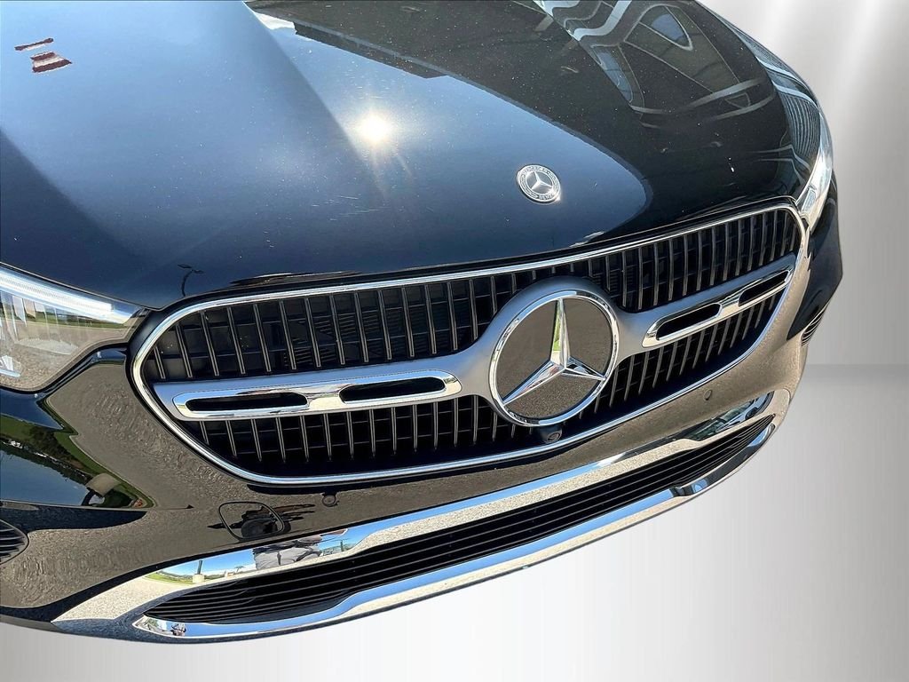 Used 2026 Black Mercedes-Benz GLC 300 image 32