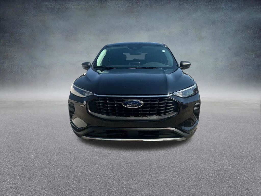 Used 2025 Black Ford Active image 10