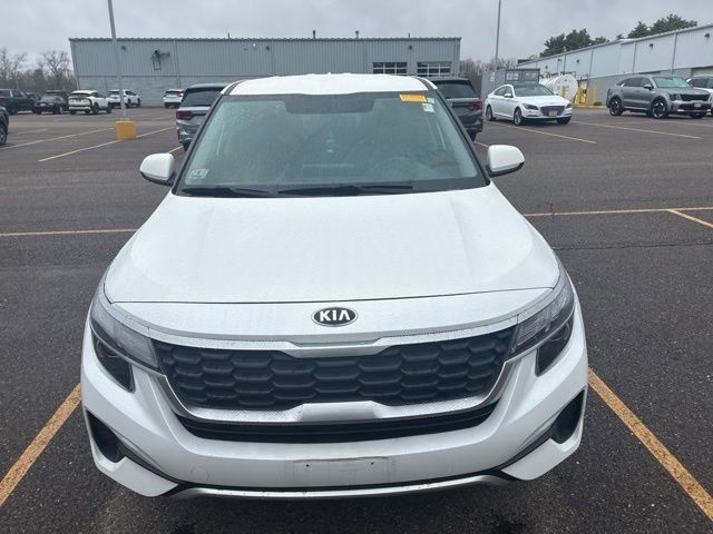 Used 2021 Kia Seltos LX with VIN KNDEPCAA2M7186115 for sale in Fitchburg, MA
