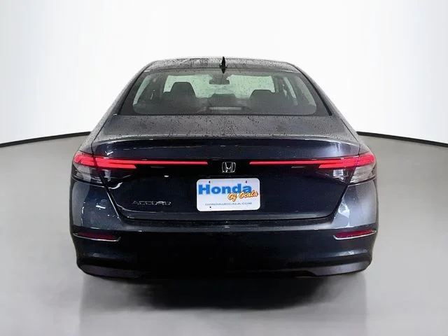 New 2026 Meteorite Gray Metallic Honda SE image 18