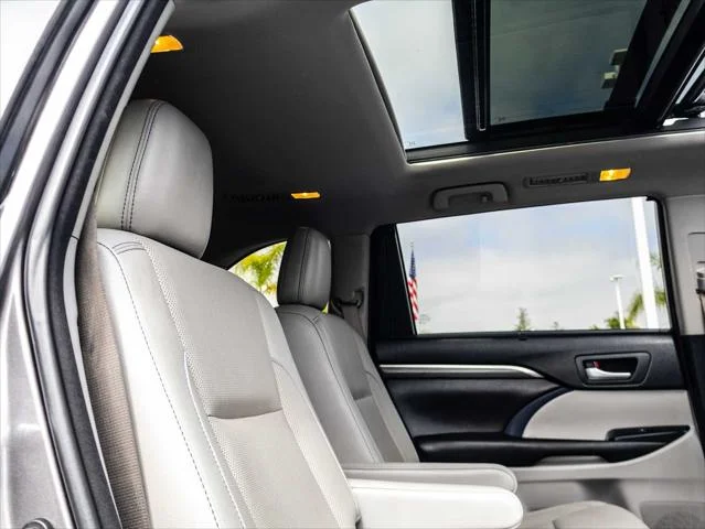 Certified Used 2017 PREDAWN GRAY MICA Toyota  image 24