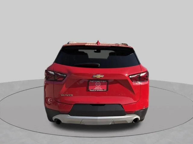 Used 2019 Red Chevrolet Base image 4