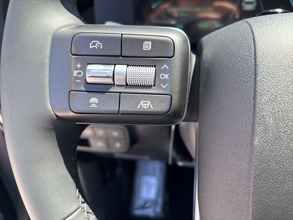 New 2026 Abyss Black Hyundai SEL 7P image 21