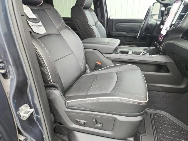 2025 RAM 2500 Limited - Photo 38
