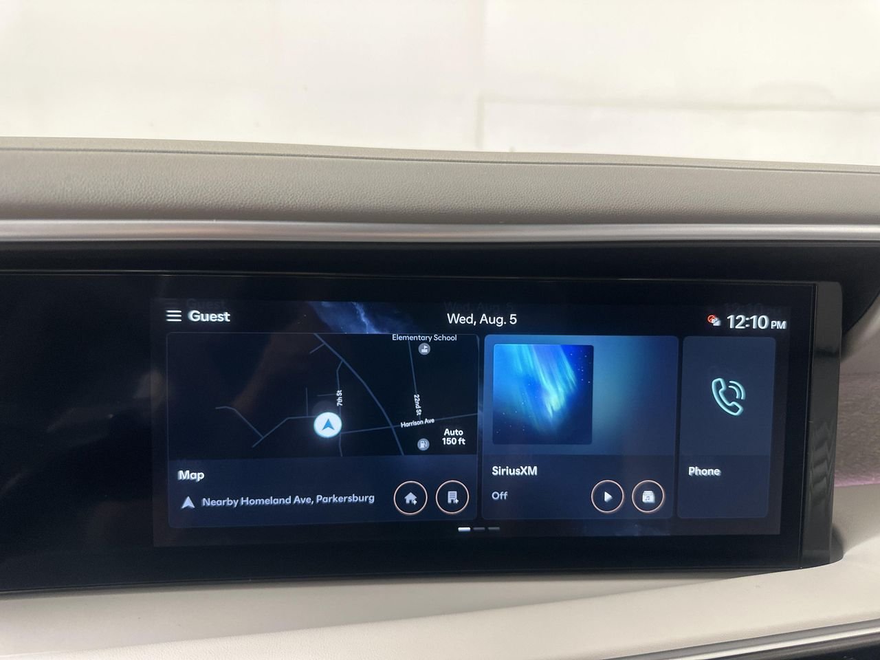New 2027 Shimmering Silver Hyundai SEL Premium 7P image 14