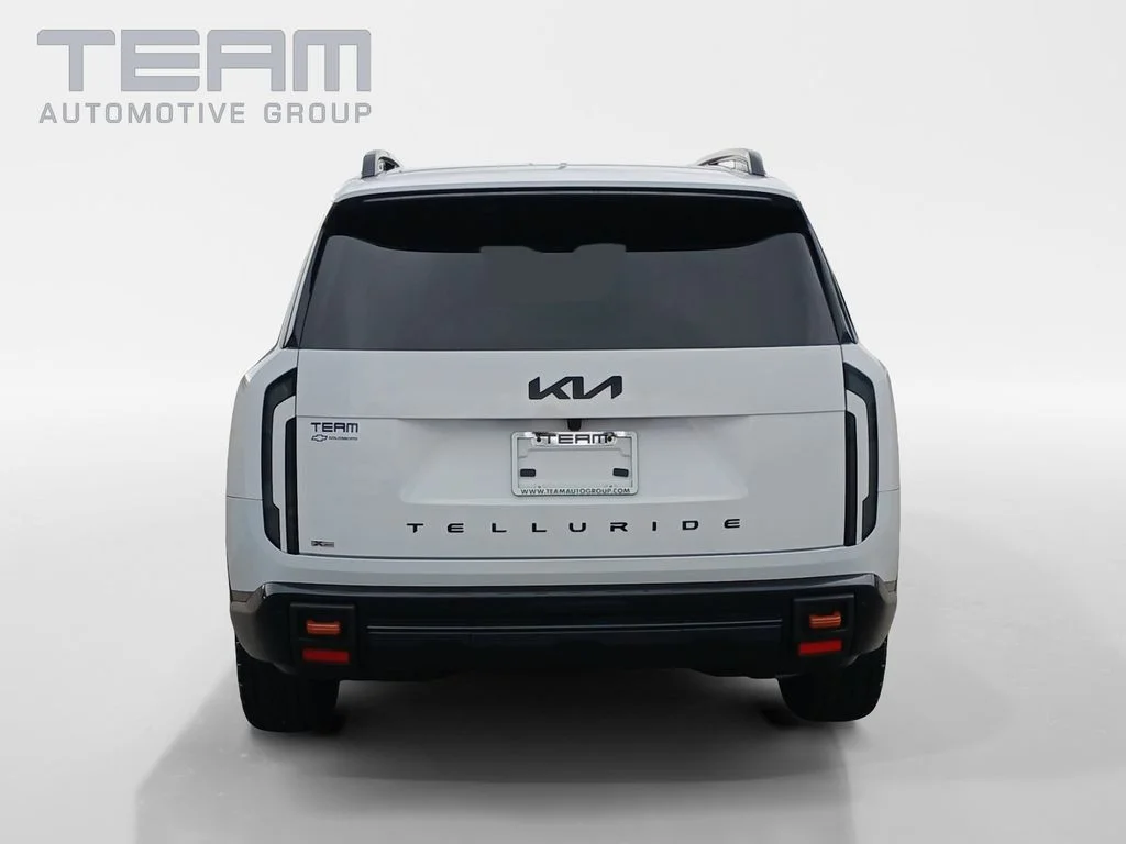Used 2027 White Kia X-Pro SX-Prestige image 6