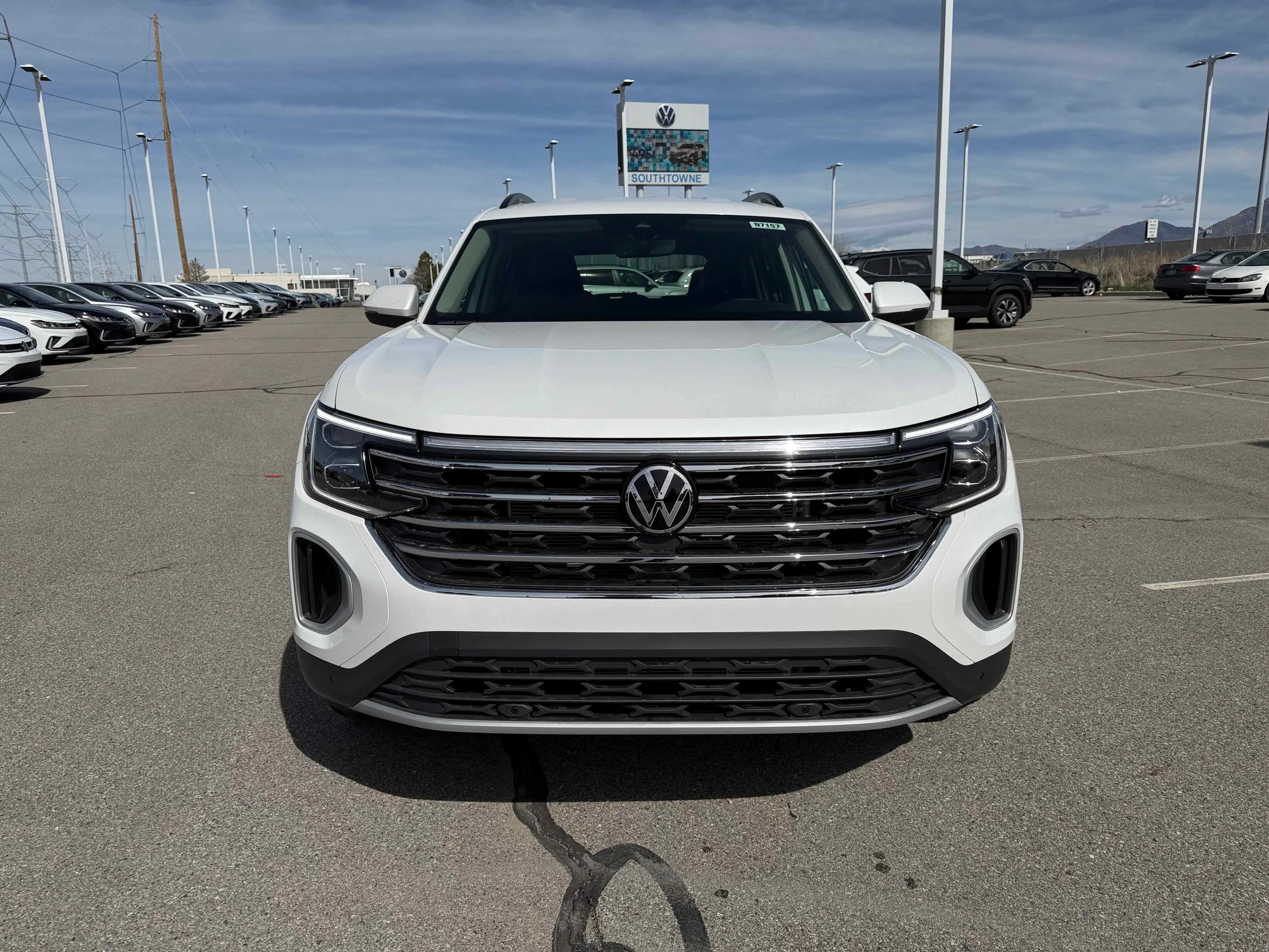 New 2026 Opal White Volkswagen 2.0T SE w/Technology image 10