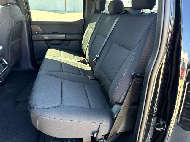 Used 2024 Black Ford XLT image 28