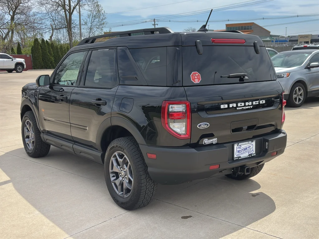 Used 2023 Shadow Black Ford Badlands image 7