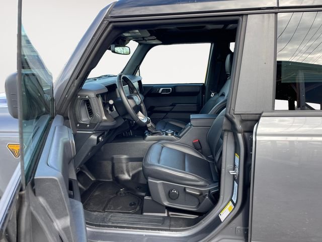Used 2025 Gray Metallic Ford Badlands image 9