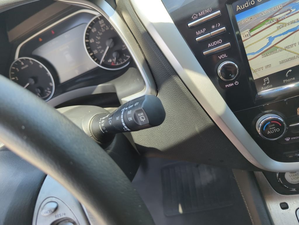 Used 2016 Gray Nissan Platinum image 24