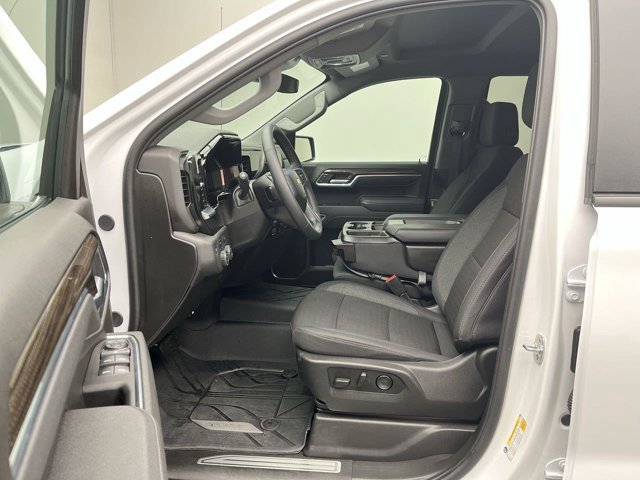Used 2026 Summit White Chevrolet LT image 3