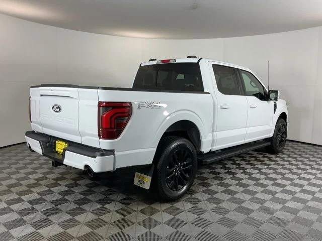 New 2026 Oxford White Ford Lariat image 4