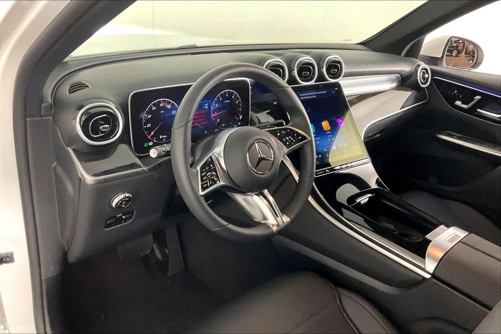 2025 Mercedes-Benz GLC Base - Photo 11